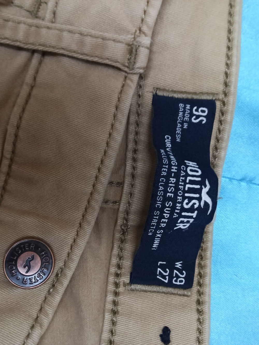 Hollister Curvy High-Rise Super Skinny pants in a khaki or tan color - Picture 3 of 11